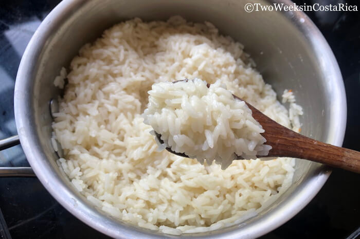 Cooking Rice Costa Rican Arroz Con Pollo