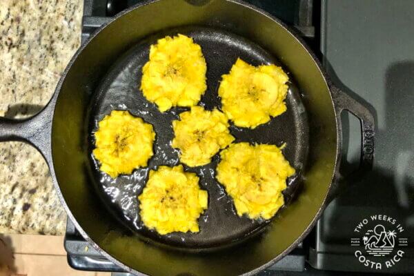 patacones-fried-plantains-recipe-two-weeks-in-costa-rica-moving
