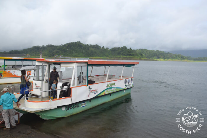 Boat Lake Arenal tour